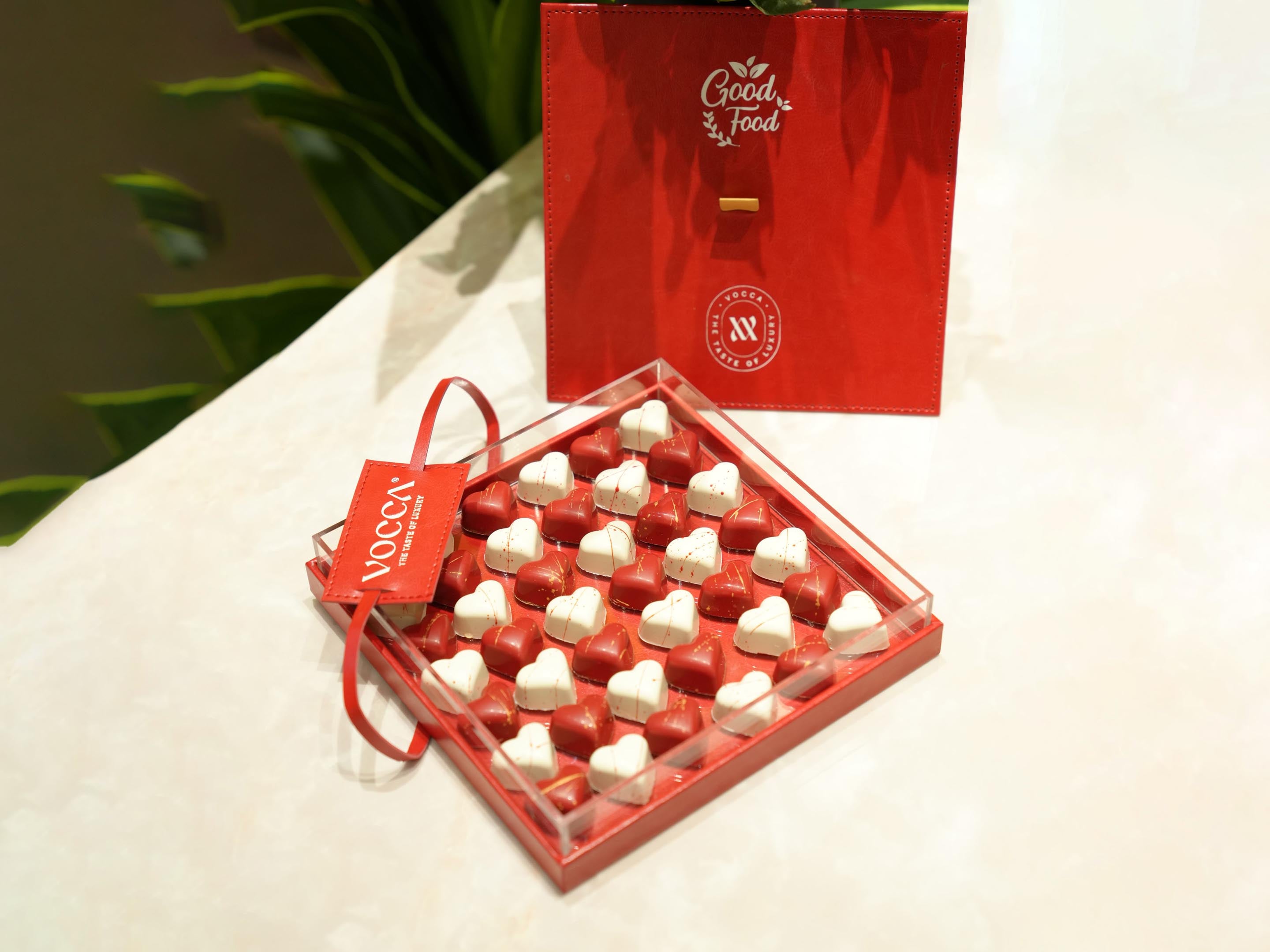 VOCCA ASSORTED CHOCOLATE VALENTINE COLLECTION 40 PCS